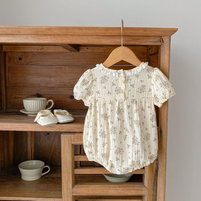 Adorable SummerBaby Dress: Blossom in Style with Our Fragmented Flower Collection